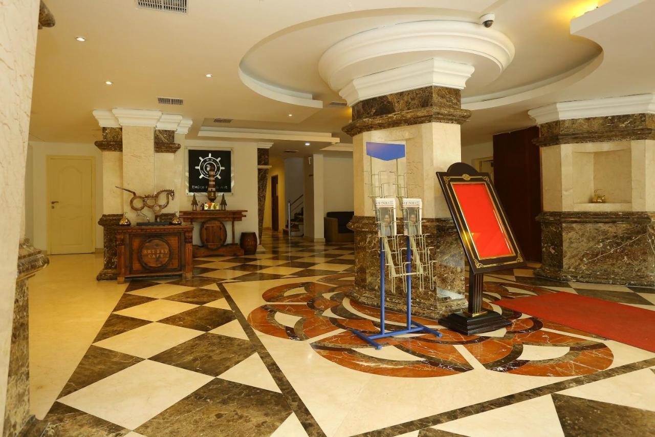 Emarald Hotel Cochin Kochi Eksteriør billede