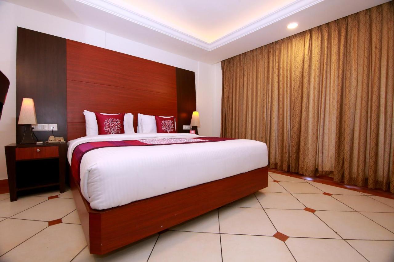 Emarald Hotel Cochin Kochi Eksteriør billede