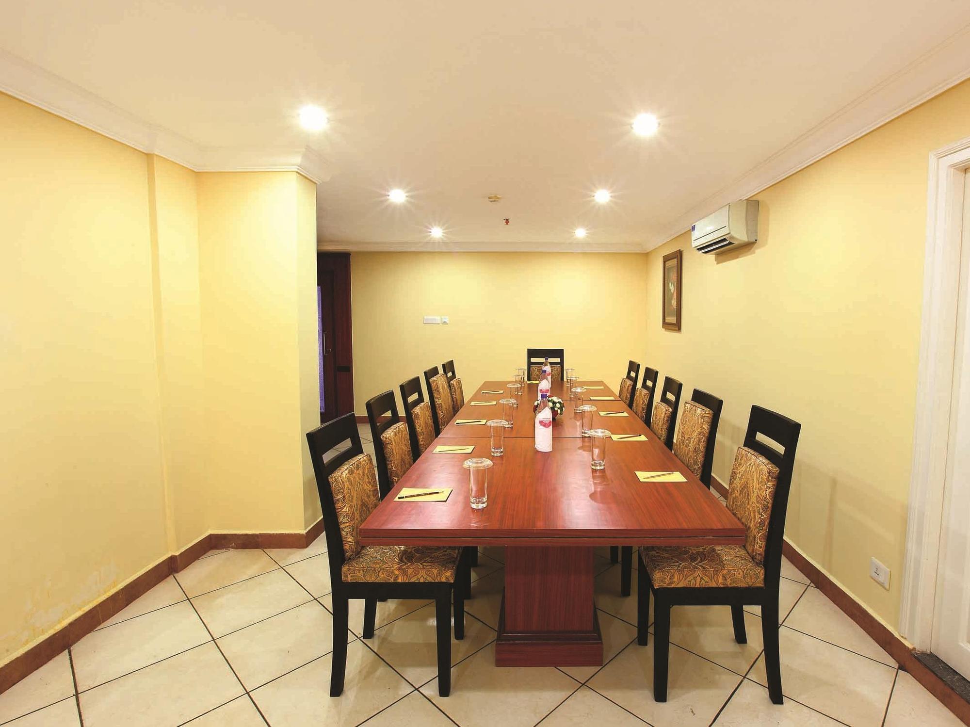Emarald Hotel Cochin Kochi Eksteriør billede