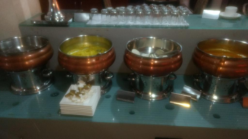 Emarald Hotel Cochin Kochi Eksteriør billede