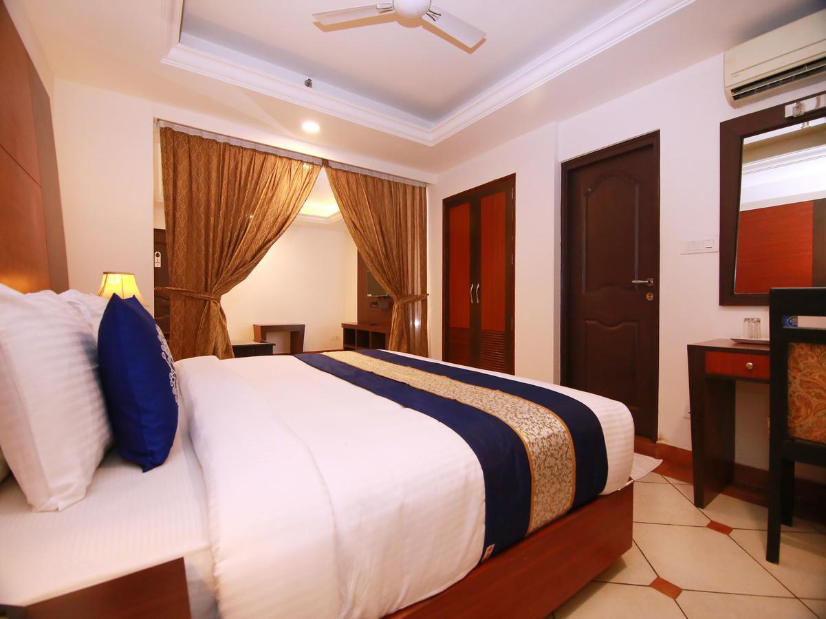 Emarald Hotel Cochin Kochi Eksteriør billede