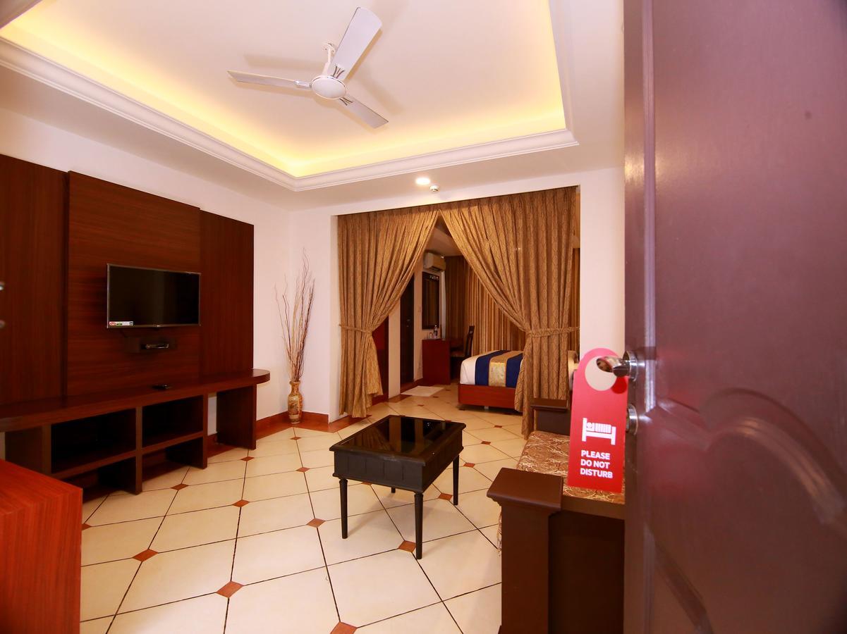 Emarald Hotel Cochin Kochi Eksteriør billede