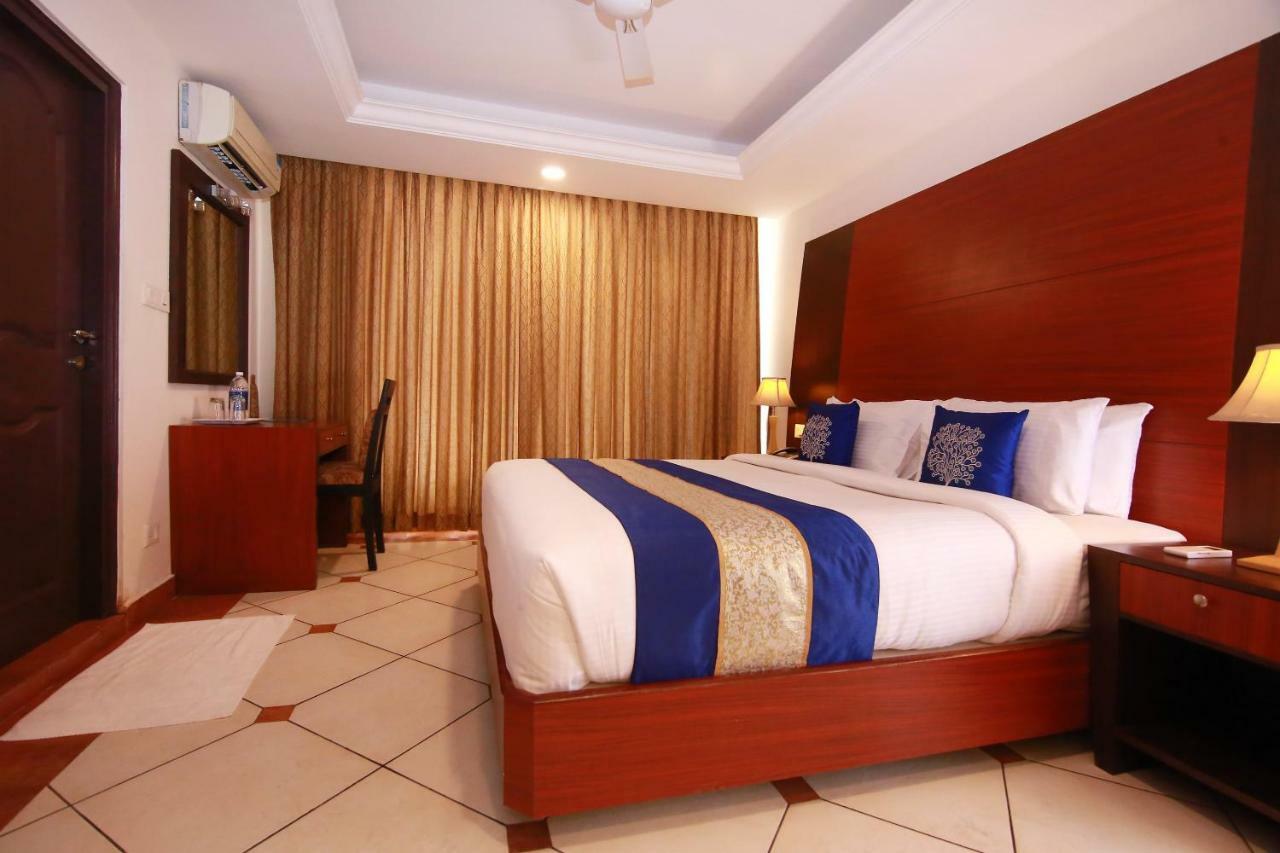 Emarald Hotel Cochin Kochi Eksteriør billede