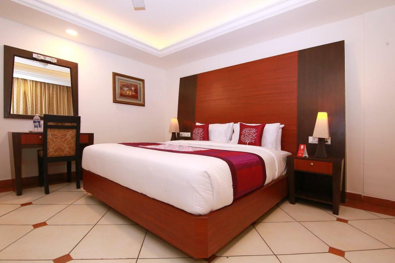 Emarald Hotel Cochin Kochi Eksteriør billede