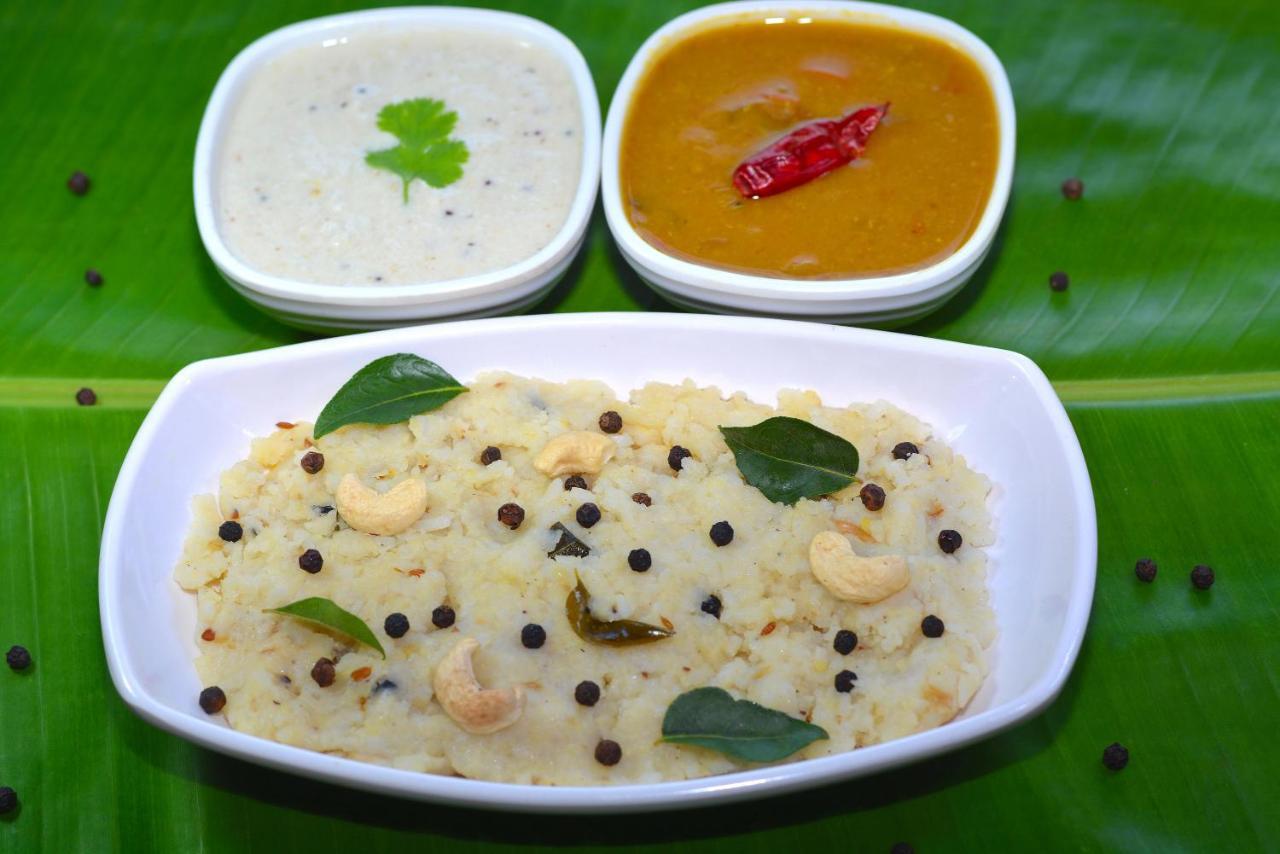 Emarald Hotel Cochin Kochi Eksteriør billede